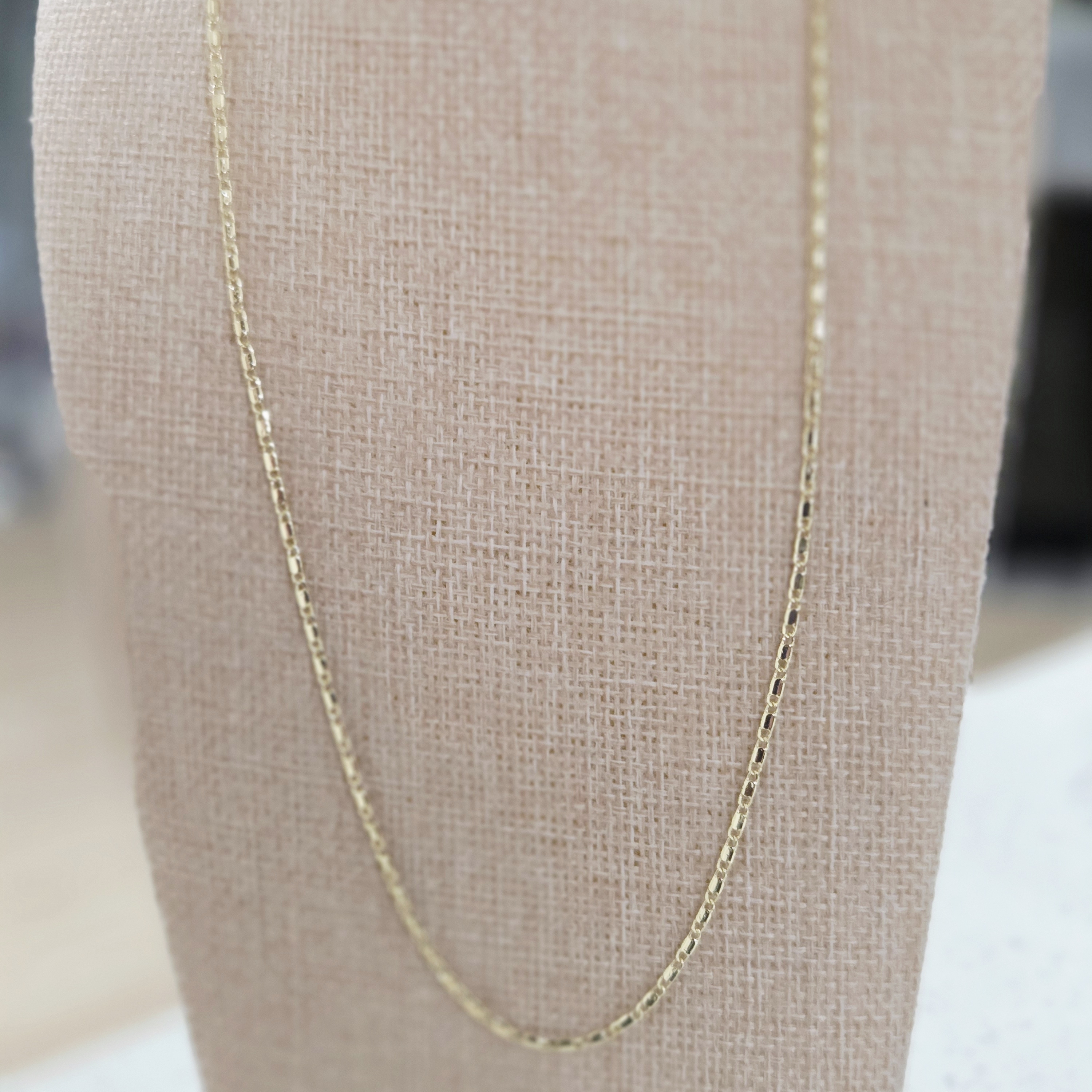 Elegant Gold Chain Necklace 35$